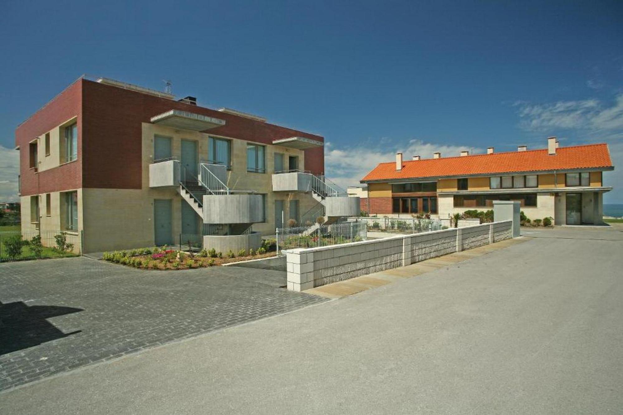 Apartamentos Playa De Portio Льєнкрес Екстер'єр фото